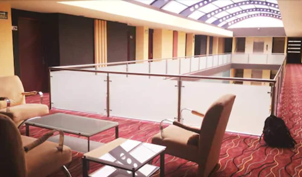 Hotel Concorde Toluca Extérieur photo