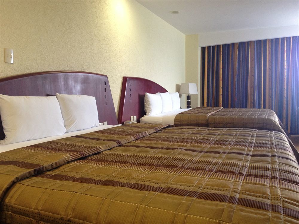 Hotel Concorde Toluca Extérieur photo
